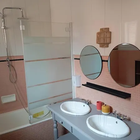 Proche Sanctuaire Duplex 12 Voyageurs 150m2 Lit Bebe Et Balcon Fumeur En Exterieur Apartamento